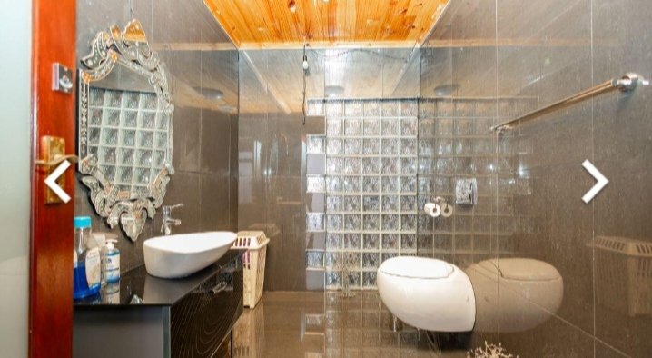5 Bedroom Property for Sale in Brackenfell Central Western Cape